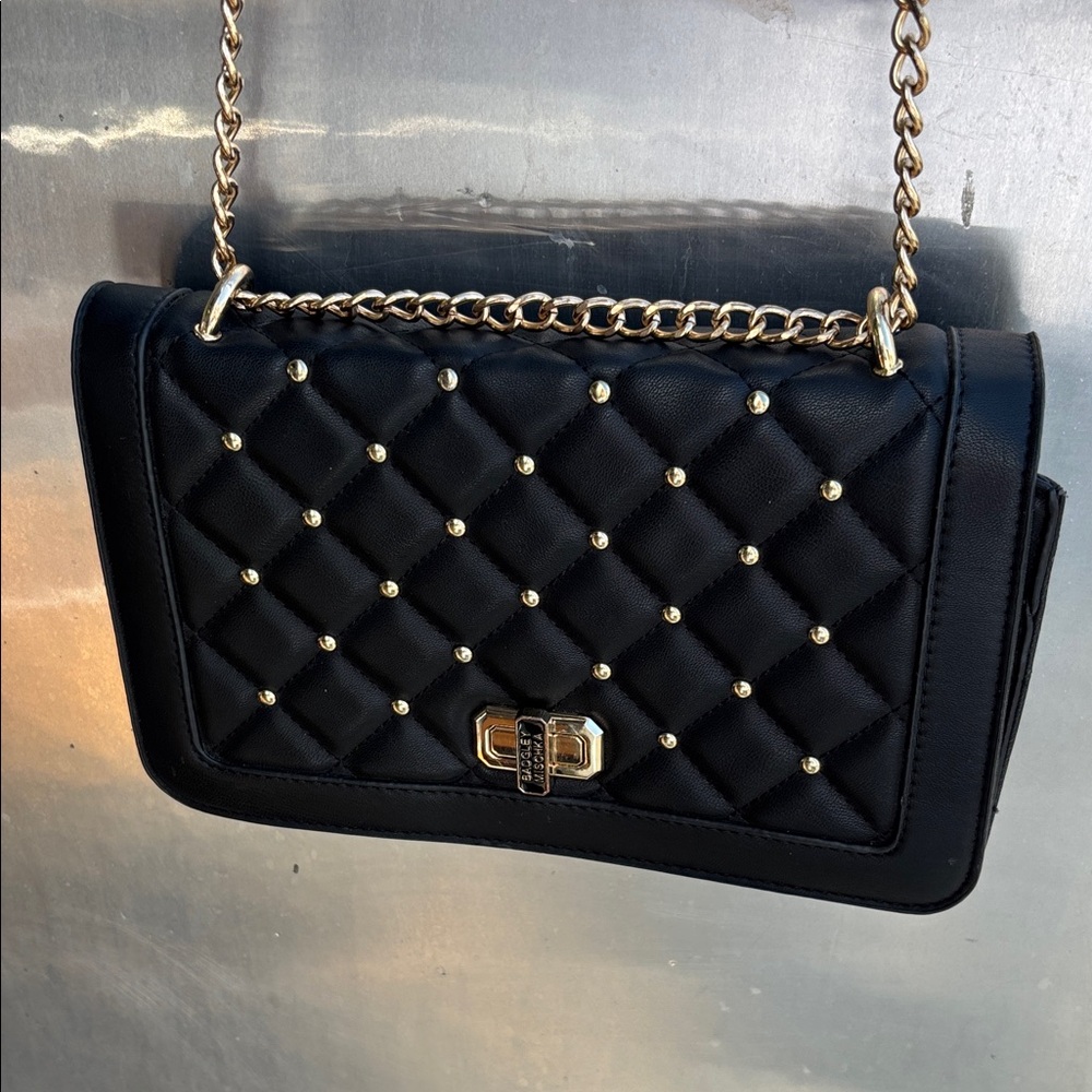 Elegant Badgley Mischa Black Quilted Vegan leather Chain Crossbody Bag